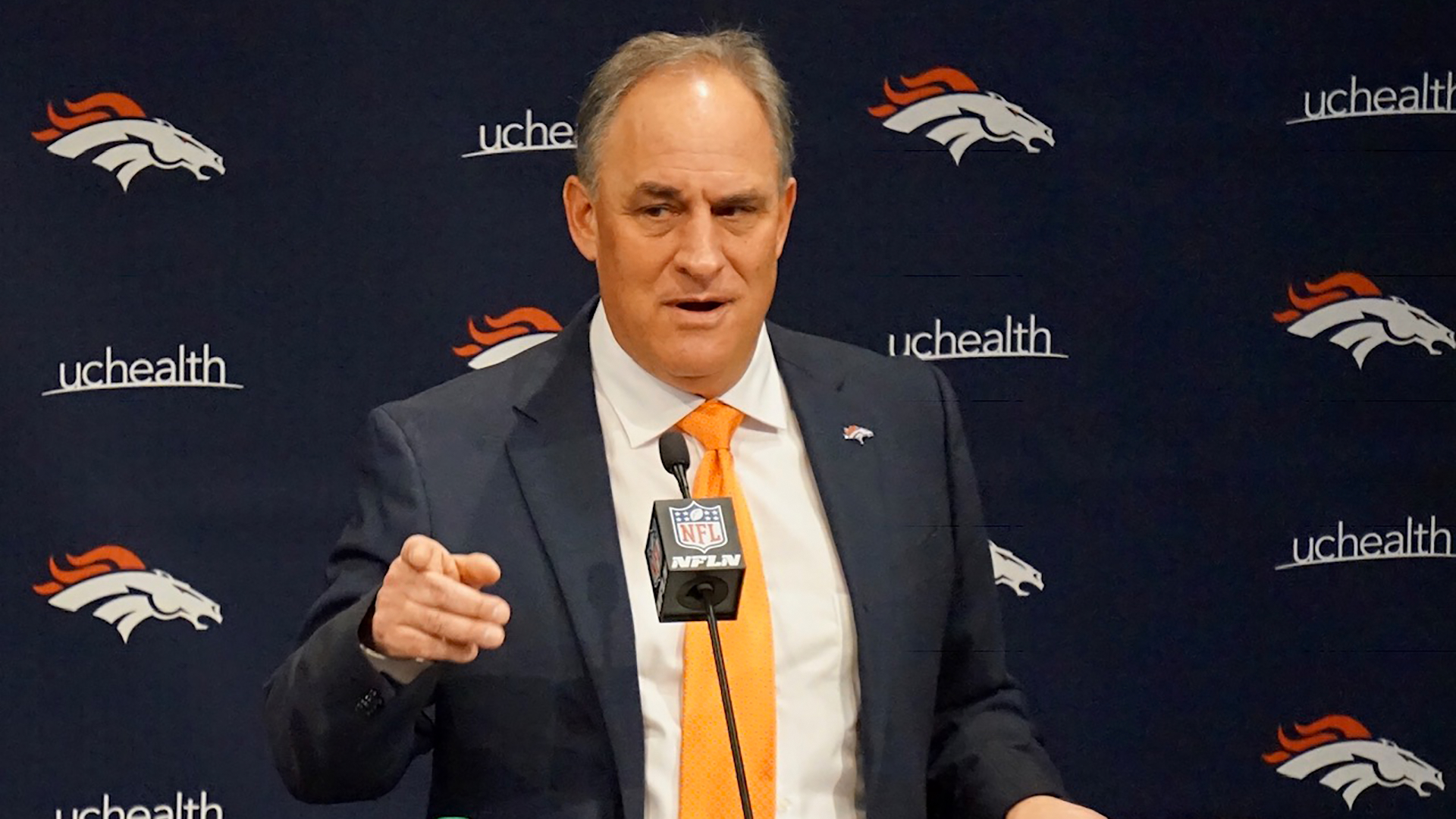 vic fangio.jpg