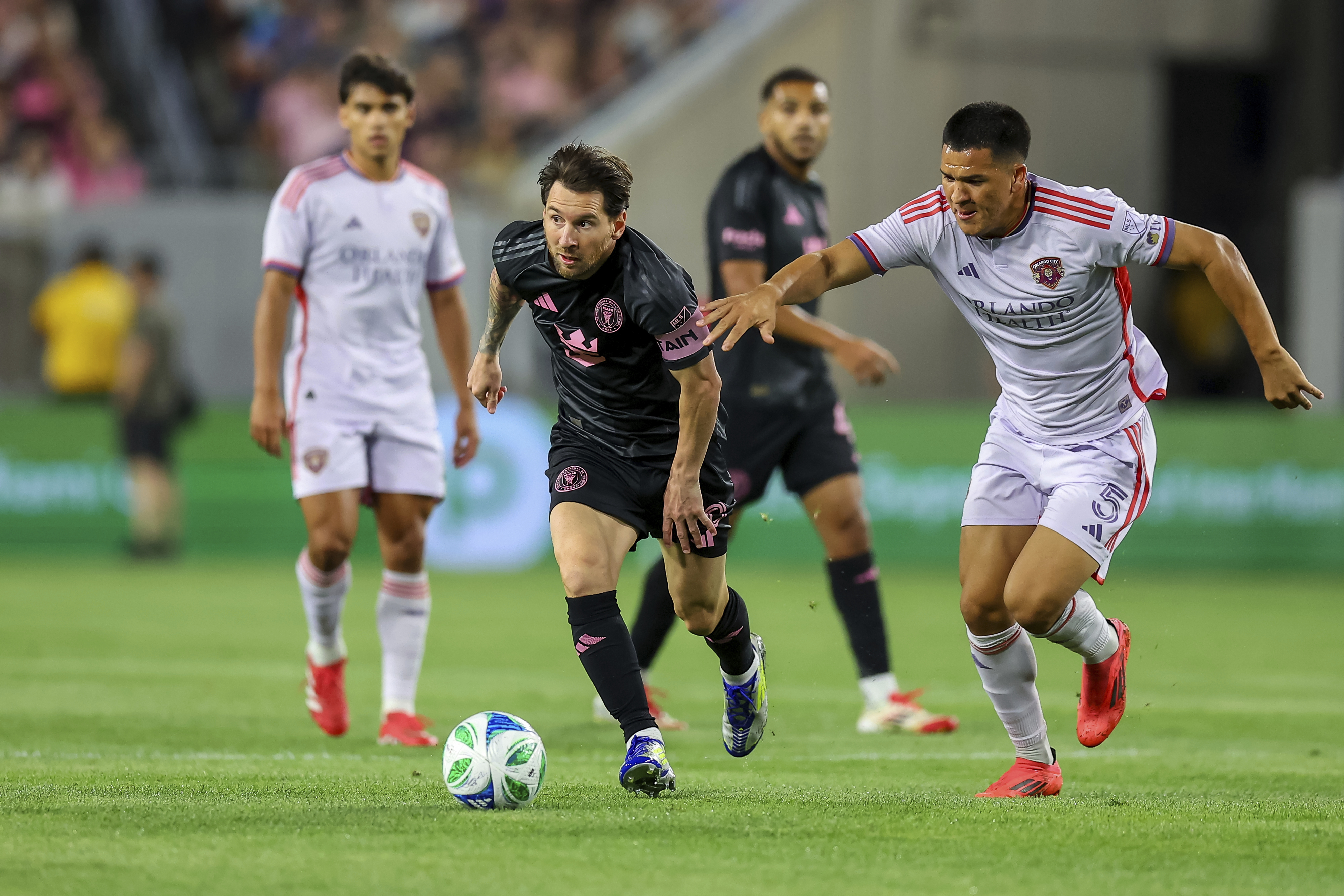 Lionel Messi
Cesar Araujo