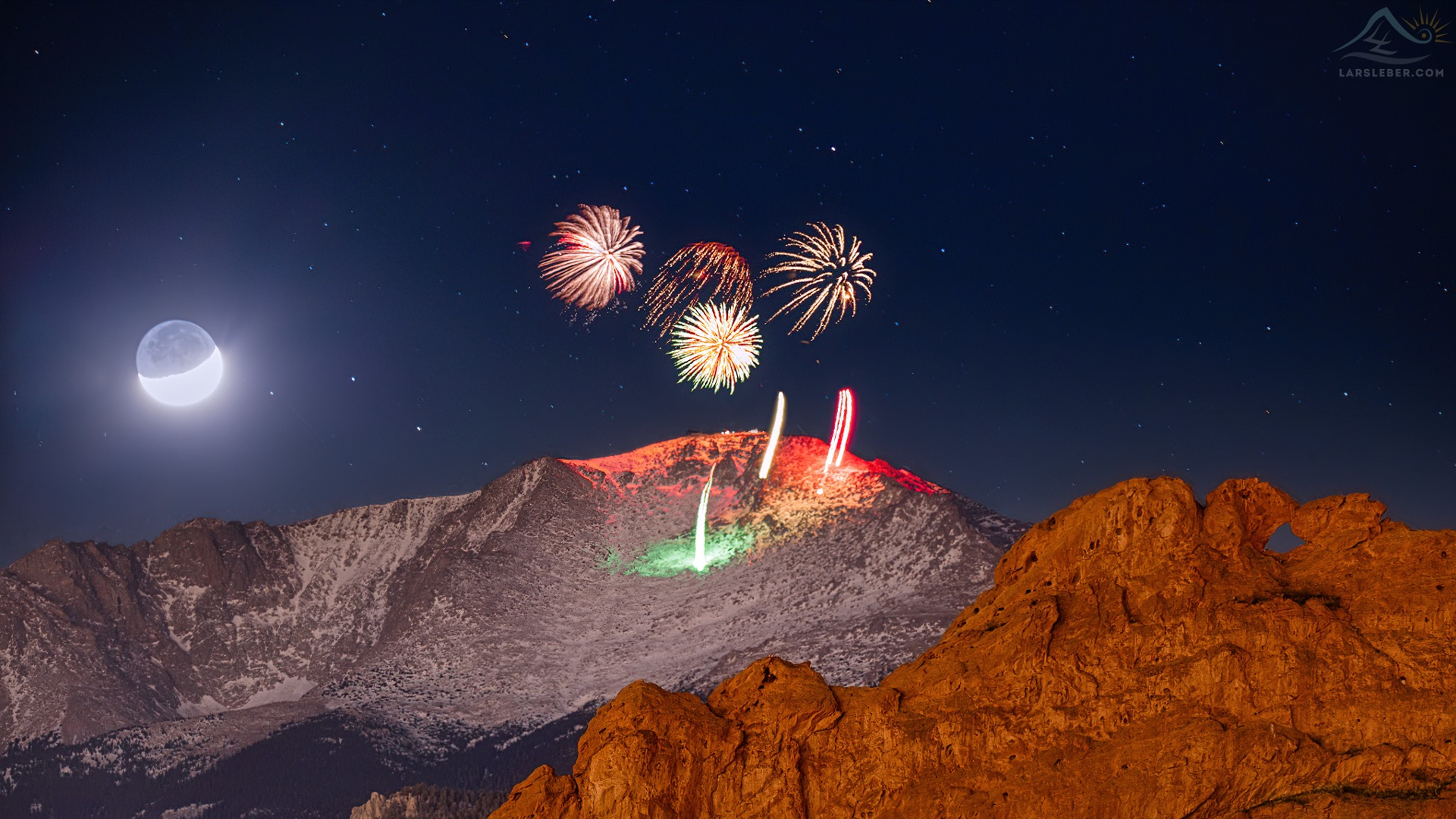 New Years Eve Fireworks on Pikes Peak from Lars Leber Photography.jpg
