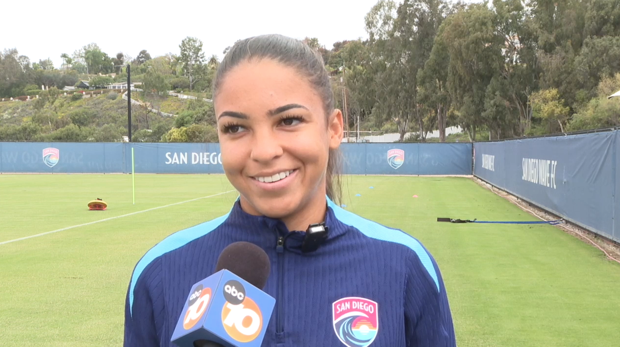 Delphine Cascarino san diego wave forward - player of the week