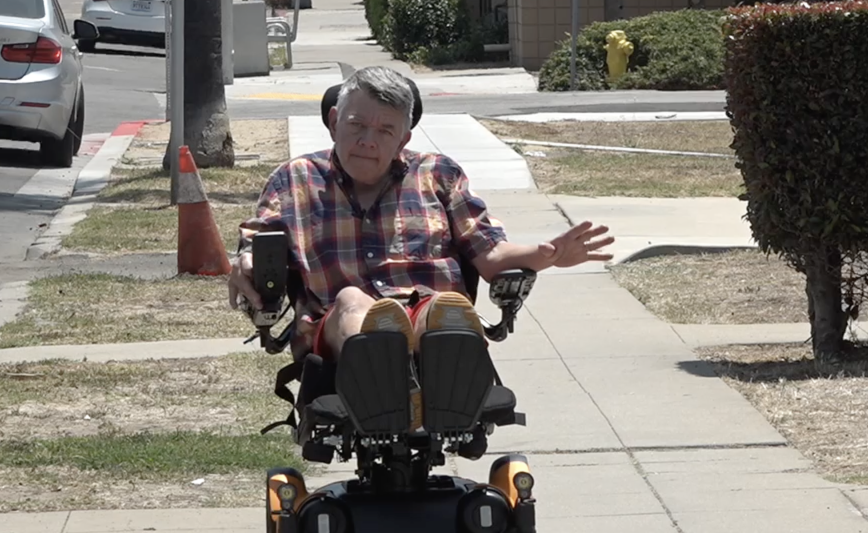Disabled University Heights man receives new wheelchair after community rallies to help
