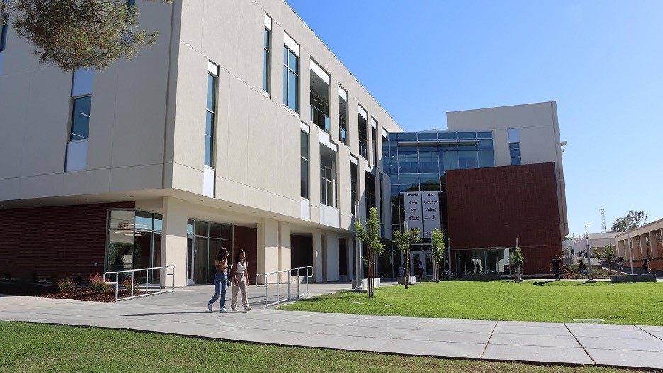 New STEM building on Bakersfield College campus.