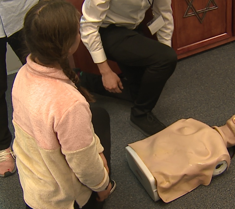 Denver Academy of Torah students learn CPR.jpg