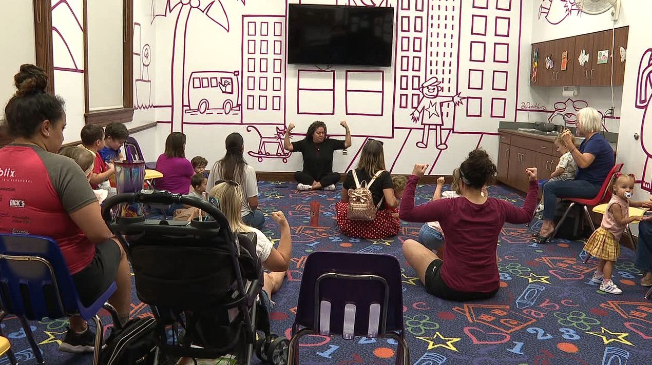 Pinellas library baby sign language.PNG