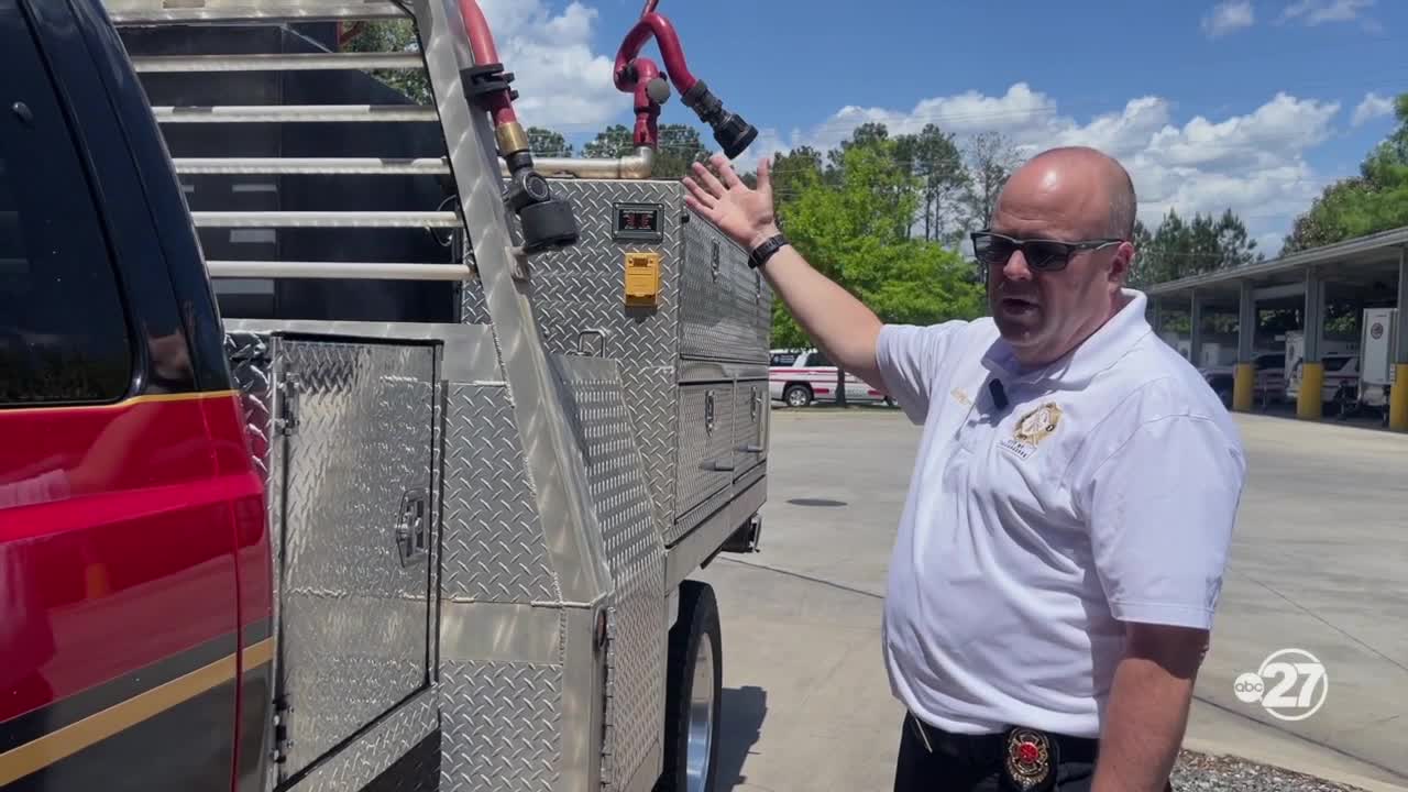 LOCAL FIREFIGHTERS ON THE GROUND IN PUTNAM.jpeg