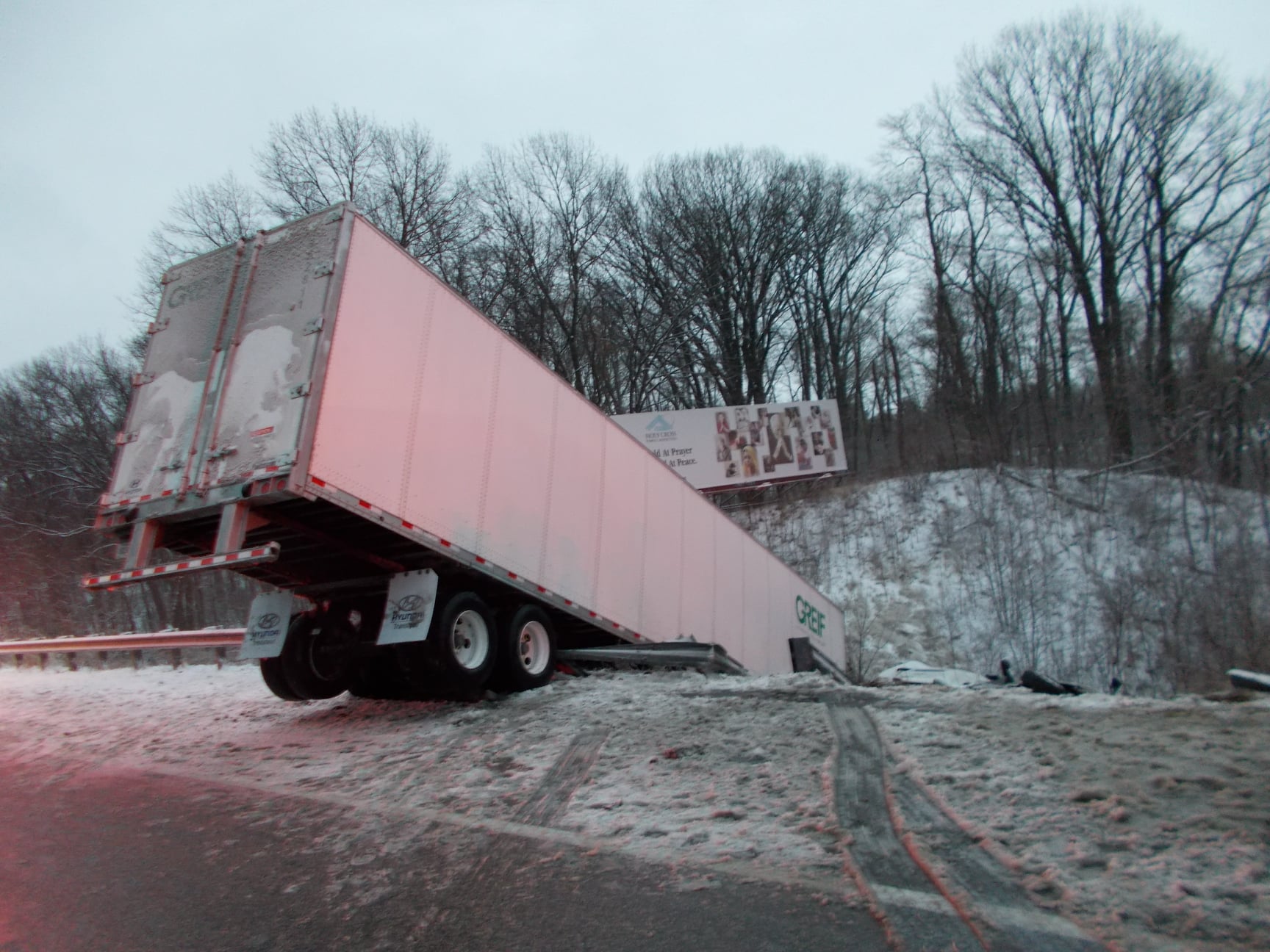 I94 semi slide off 05.jpg