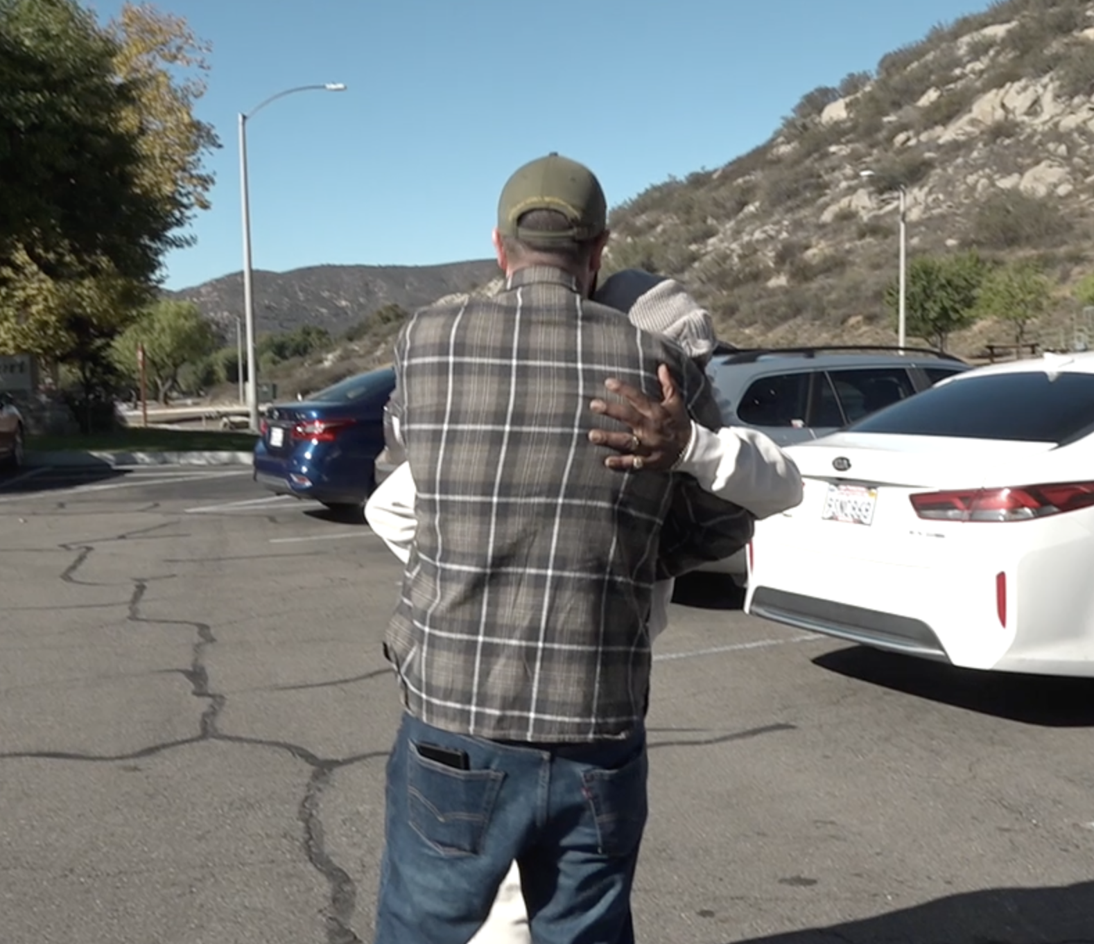 UPS driver saves grandfather's life after golf cart crash in Ramona