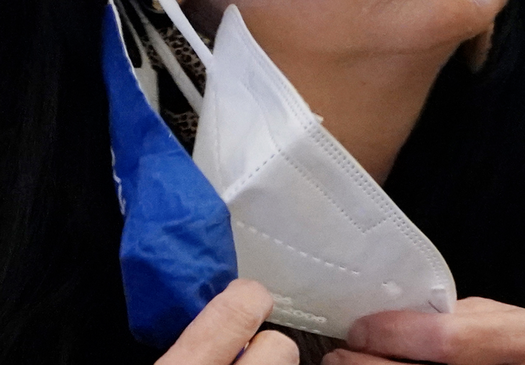 Removing face mask