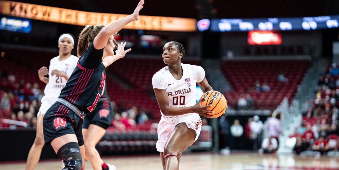 Latson Delivers in 92-87 Win at Wisconsin
