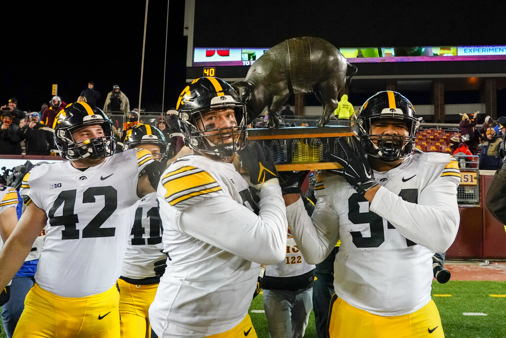 Yahya Black, John Waggoner