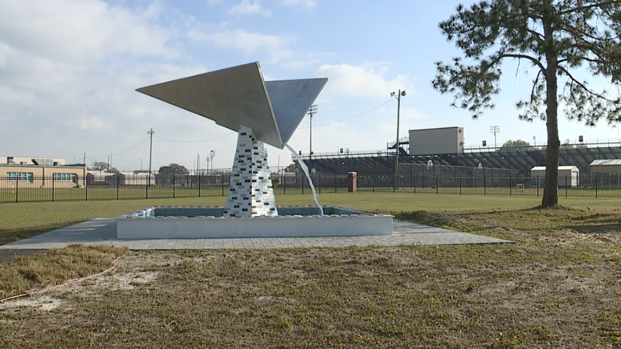 cemetary monument 1.png