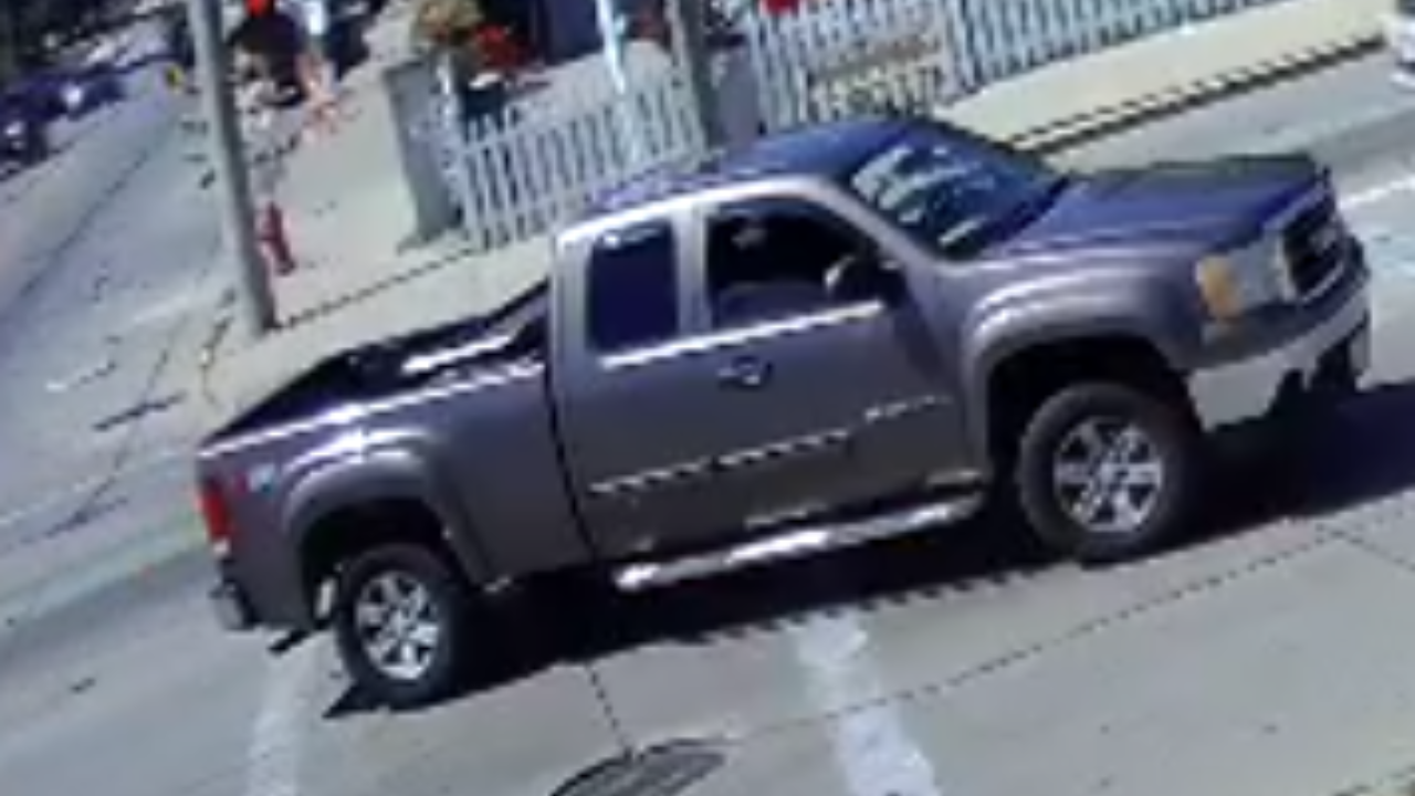 Milwaukee police search for driver in hit and run.png