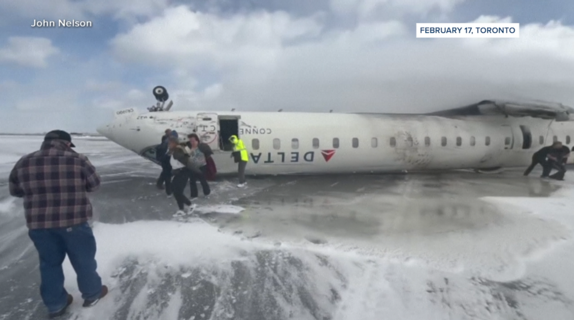 Aviation expert: Planes are "safest place in the world" even after recent crashes