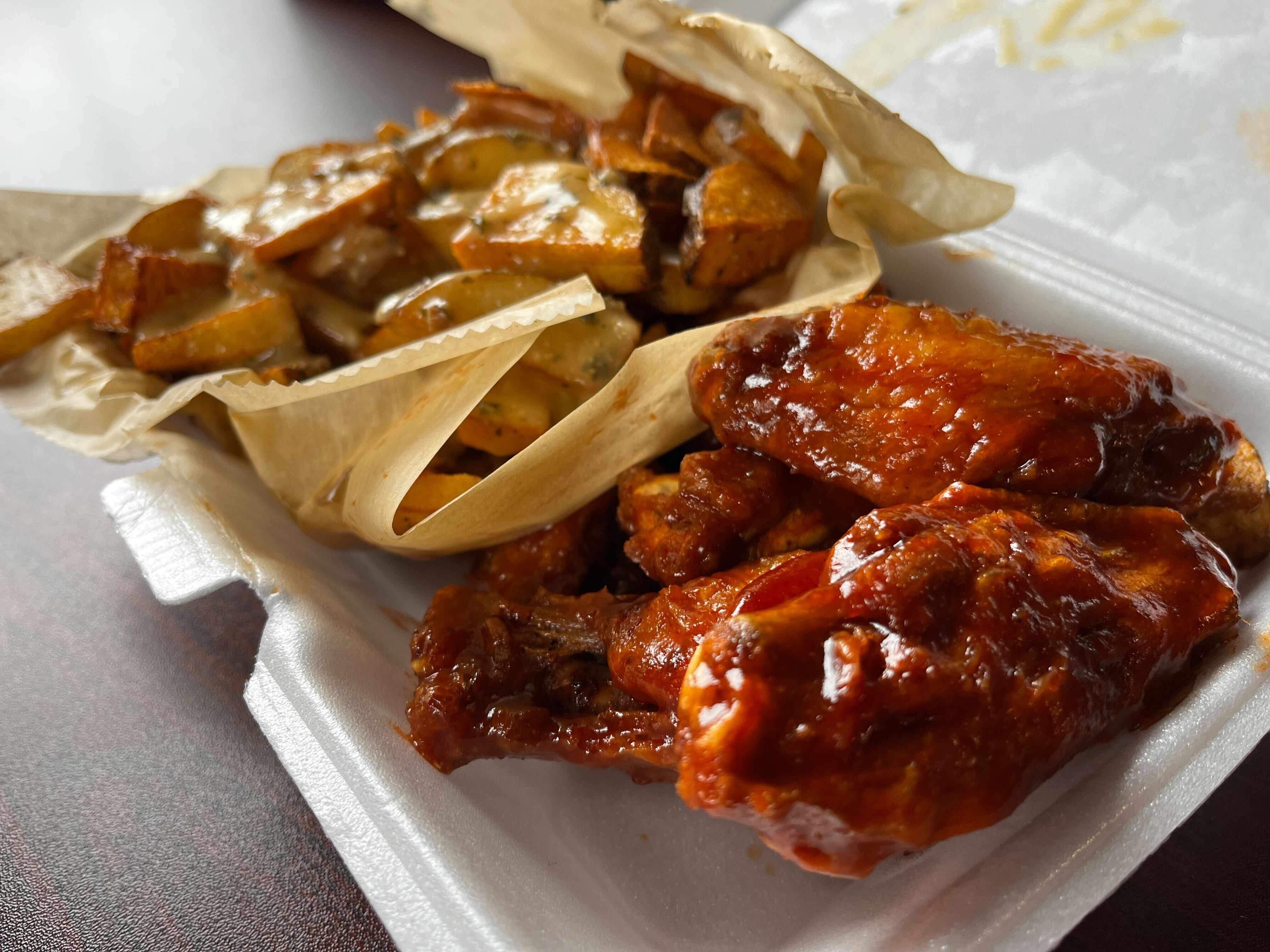 Wing KYng Restaurant Pic 