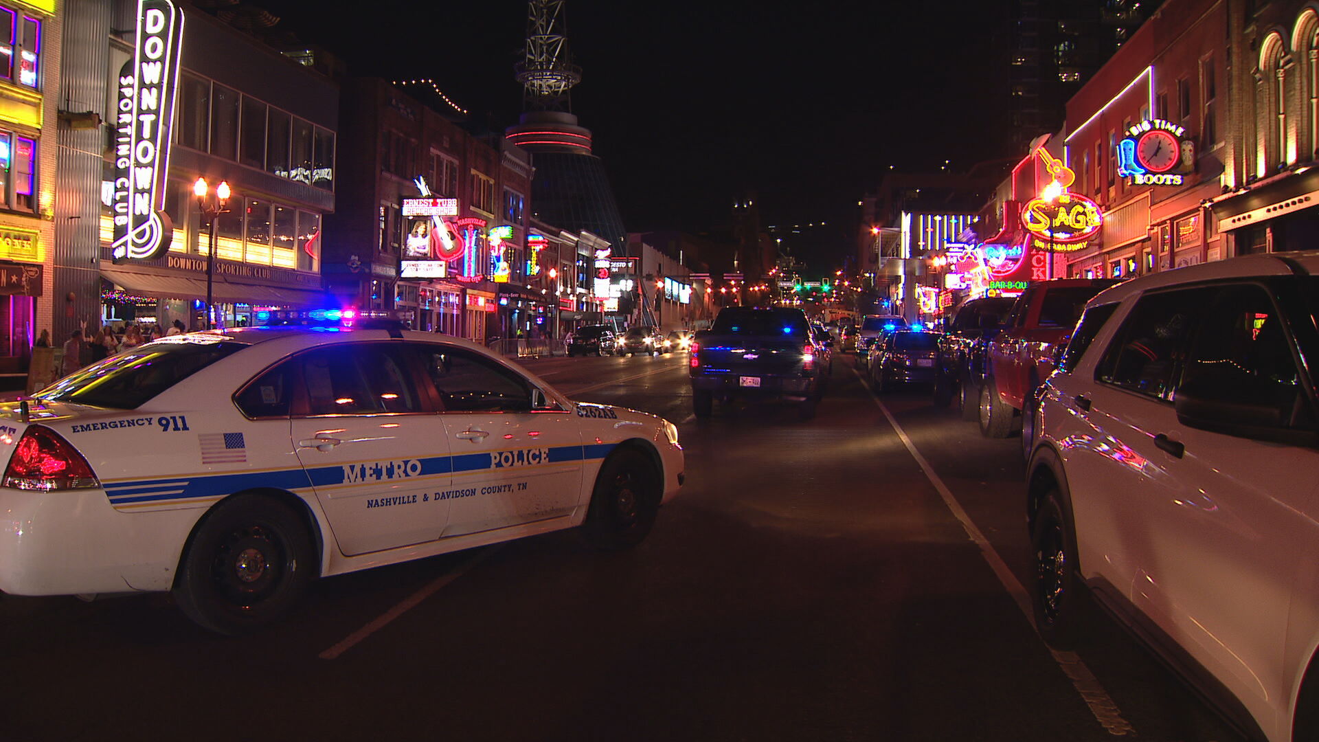 Investigation underway after man dies on rooftop of Broadway bar