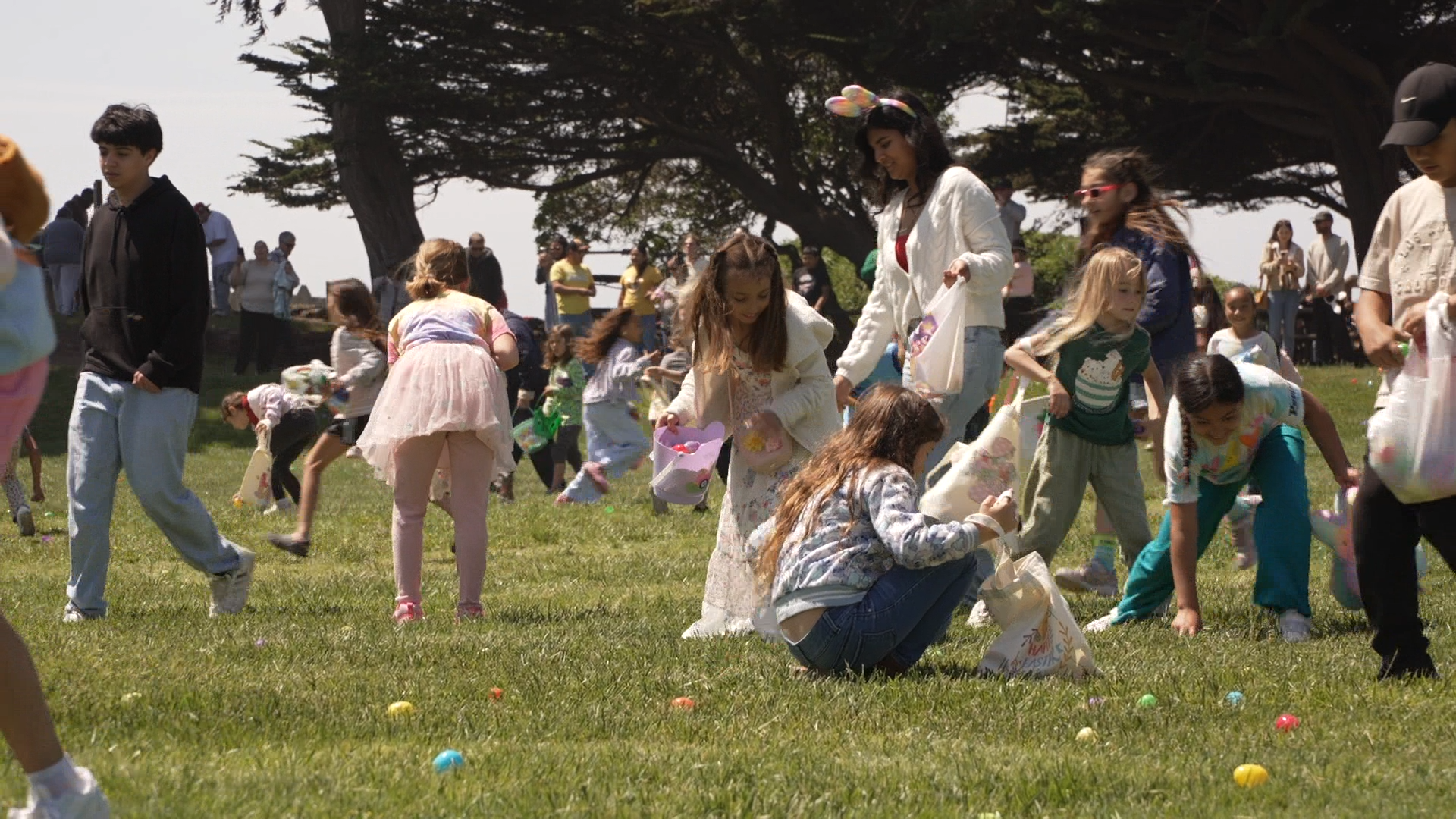 EASTER EGG HUNT IN CAMBRIA SVO.00_00_16_08.Still001.png