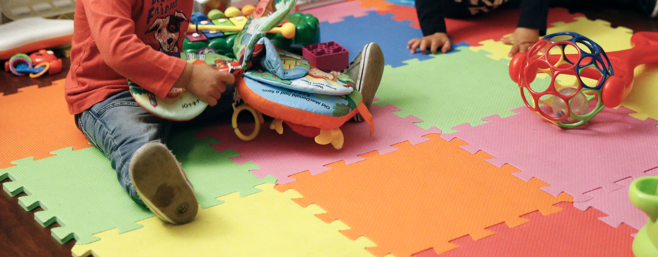 kids toys playing children AP