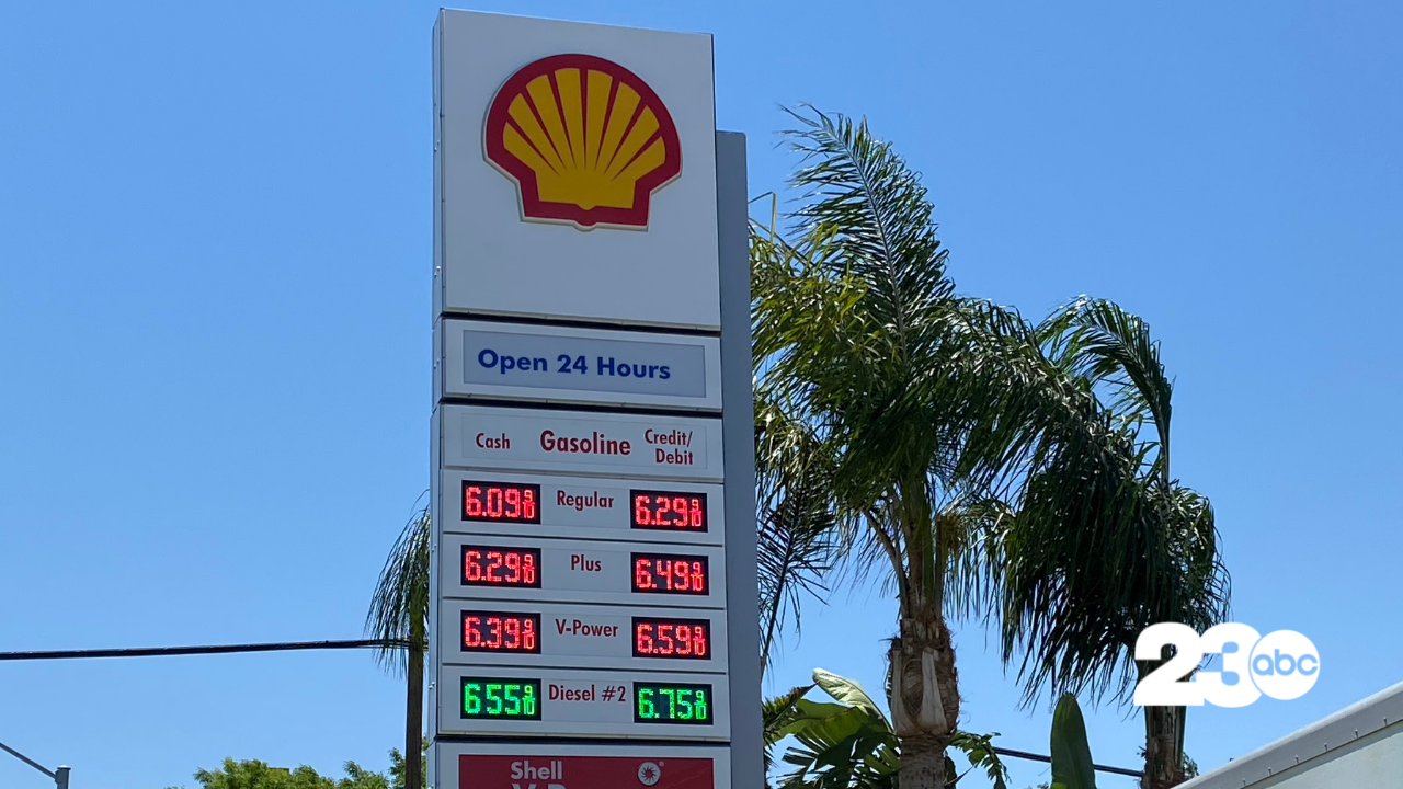 Bakersfield gas prices (FILE)