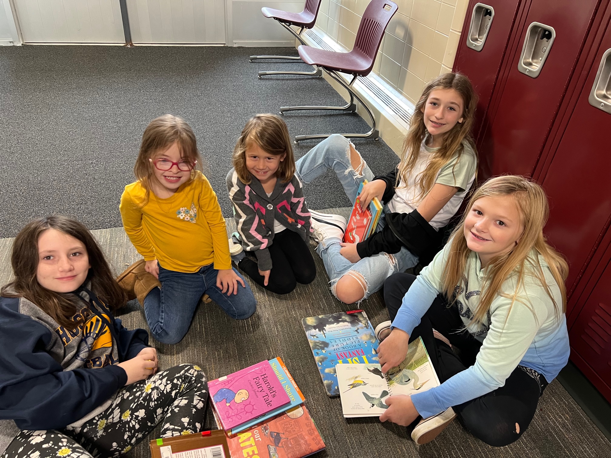 Central Elementary Students Reading, reading challenge, reading