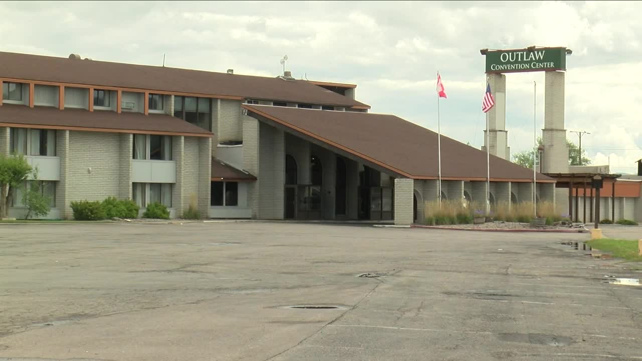 Suspect sought after shots fired near Kalispell hotel
