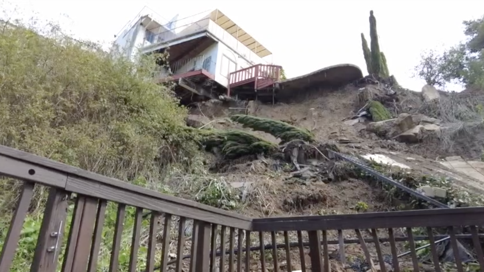mudslide in mission hills area