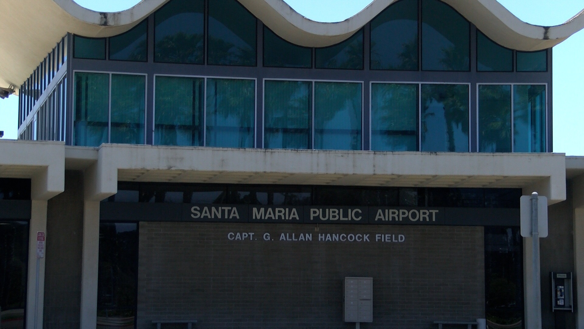 SANTA MARIA AIRPORT SMX.jpg
