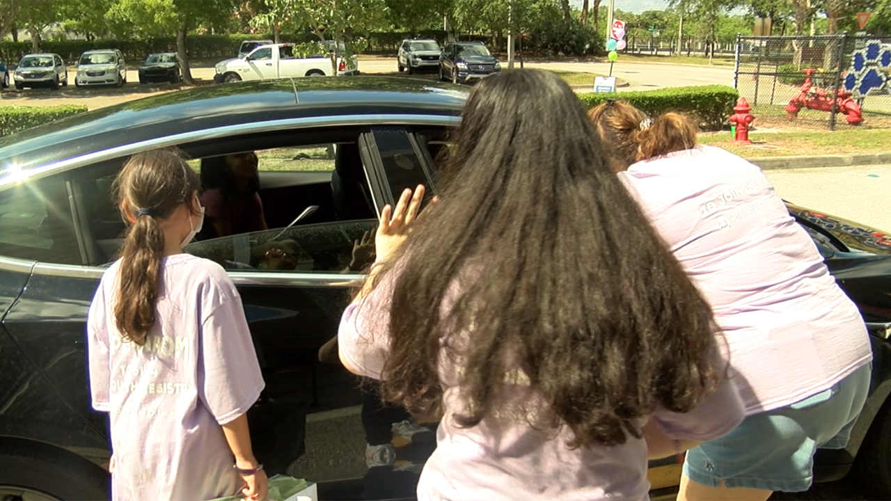 A South Florida girl needs your help. Naomi Schwartz, 14, of Royal Palm Beach, was diagnosed in February with aplastic anemia. It's a disease in which the body fails to produce enough new blood cells.