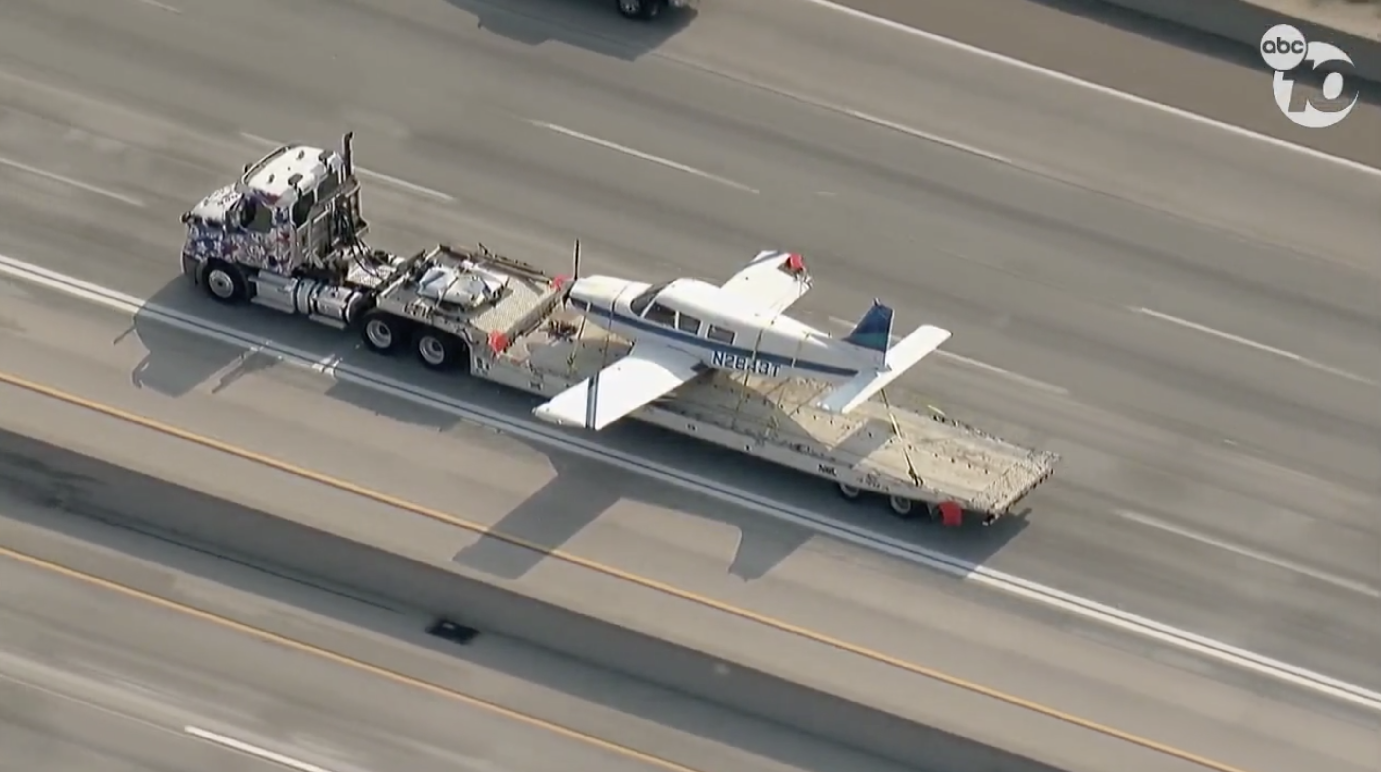 del mar plane landing 08242021.png