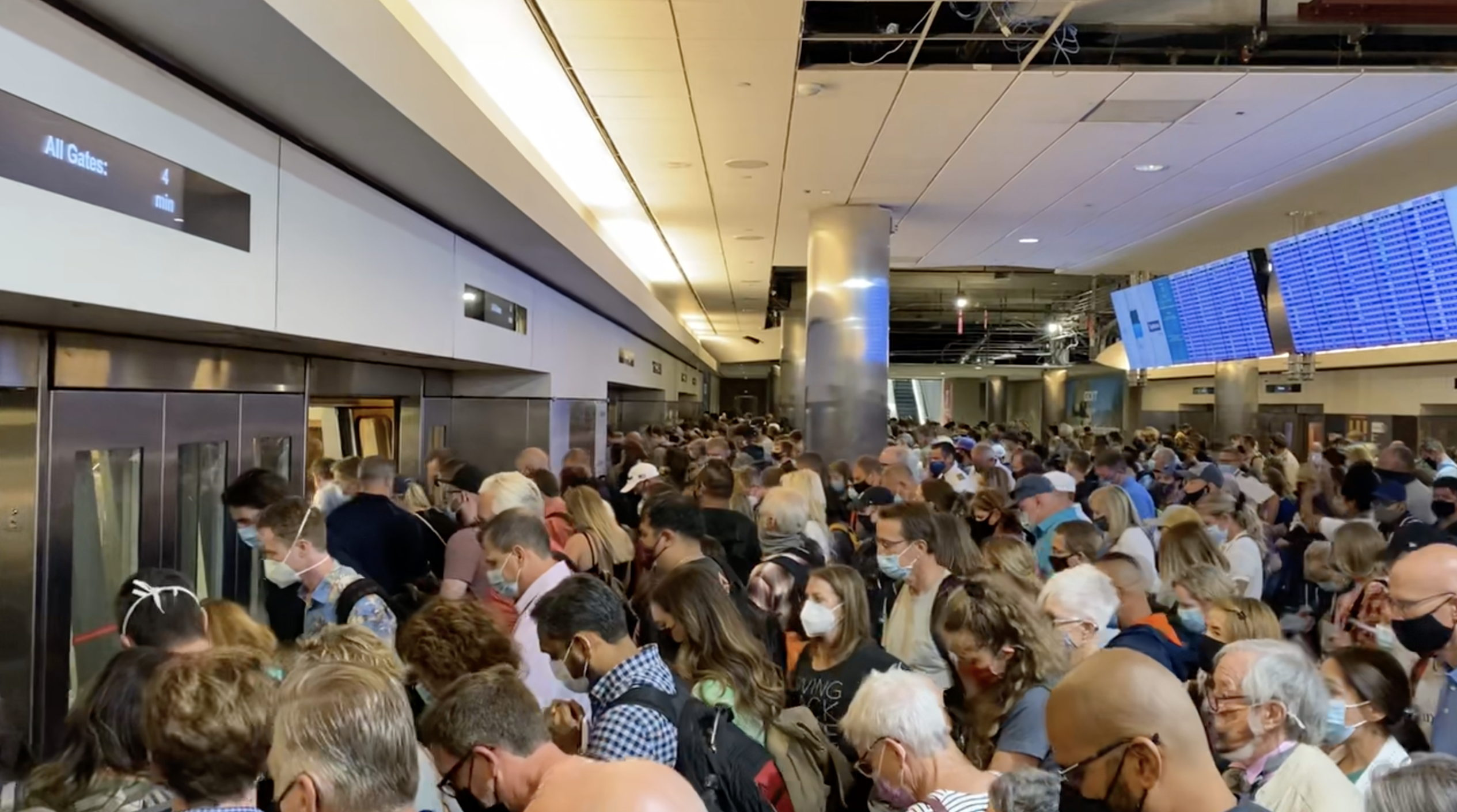 DIA train delay_Aug 20 2021