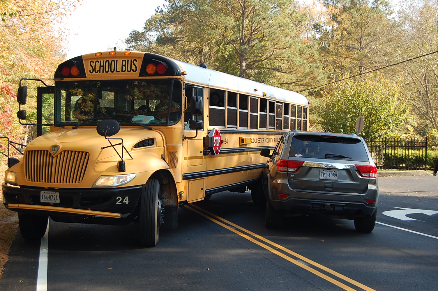 3 children hospitalized after bus, car crash on Short Ln. in Gloucester Co.: VSP