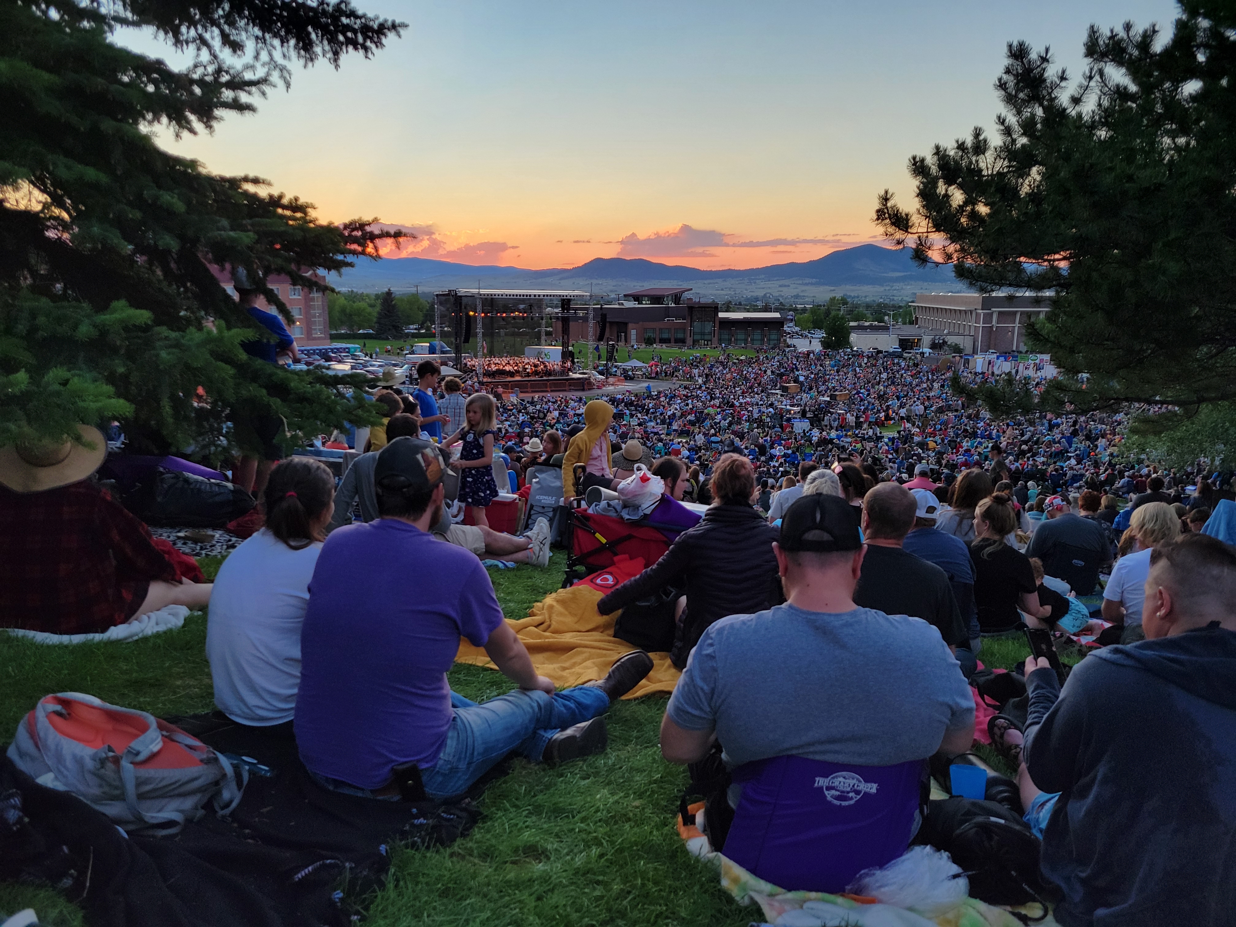 2022 Symphony Under the Stars