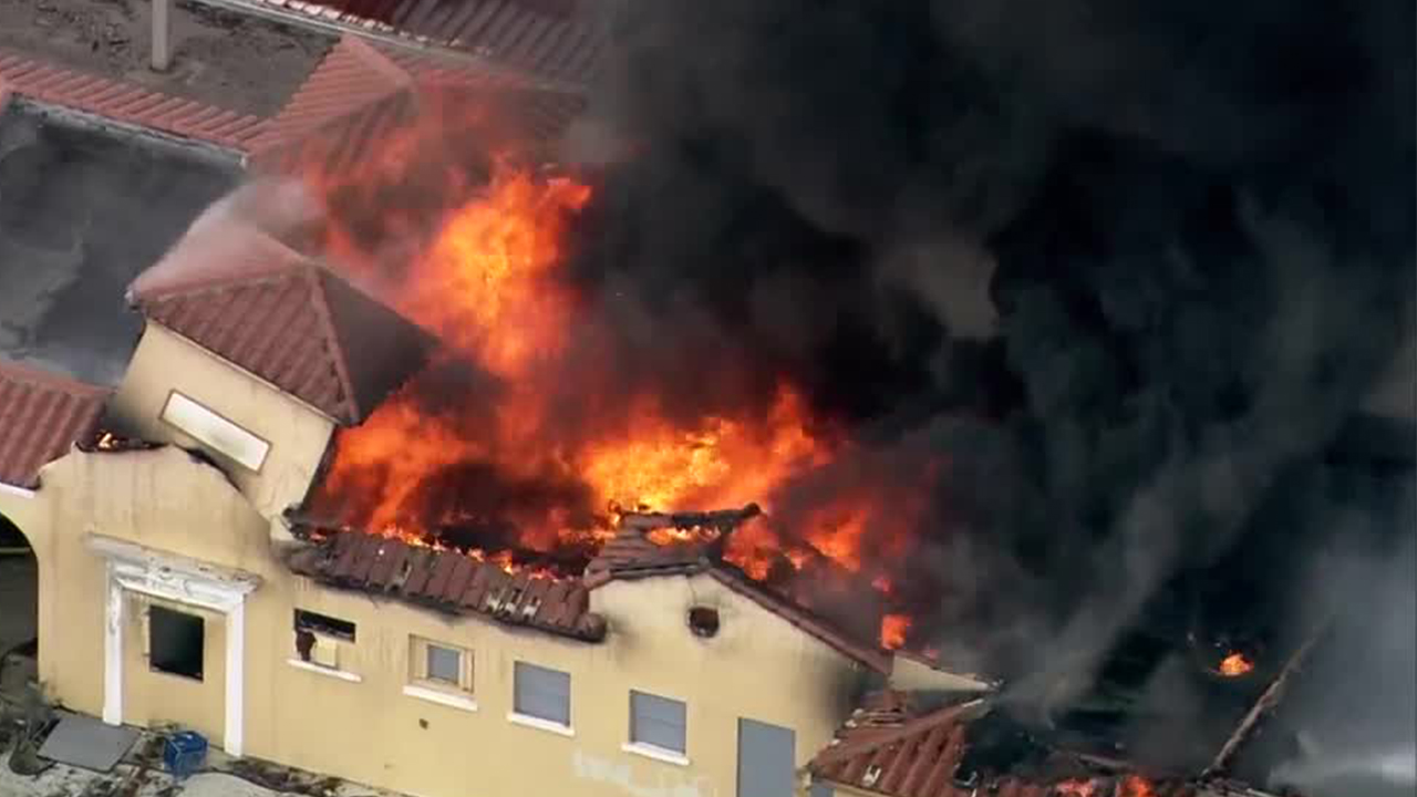 WPTV-DELRAY-BEACH-TRAIN-STATION-FIRE-9.jpg