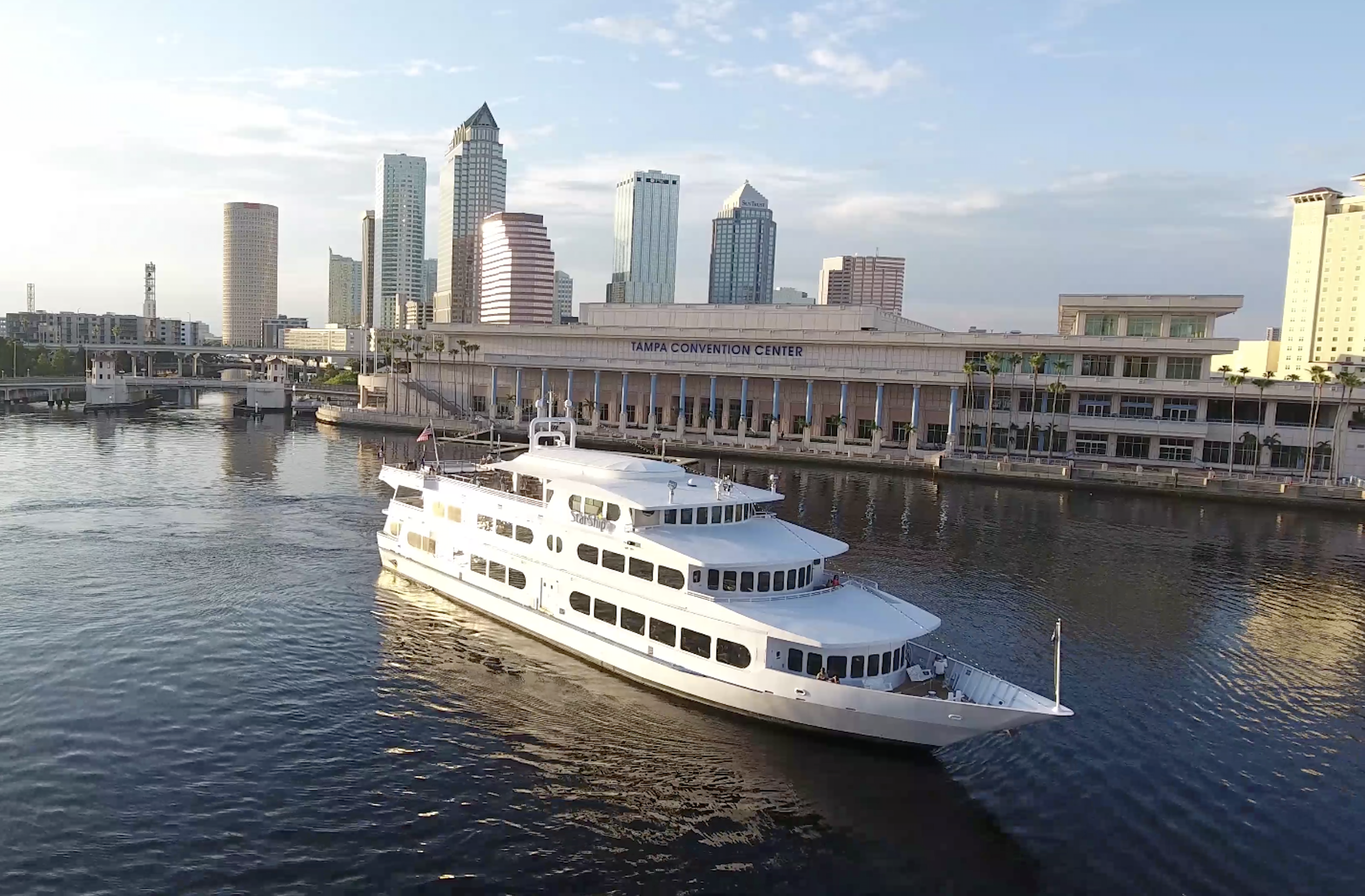 Take A Romantic Dinner Cruise On A Yacht In Tampa