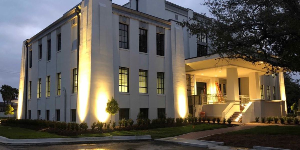 cameron parish courthouse.jpg