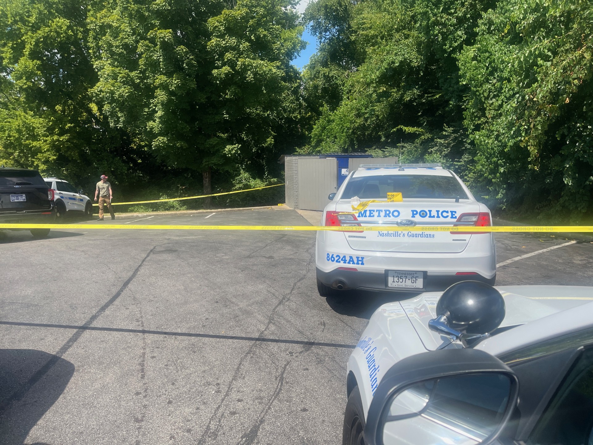 metro investigates headless body