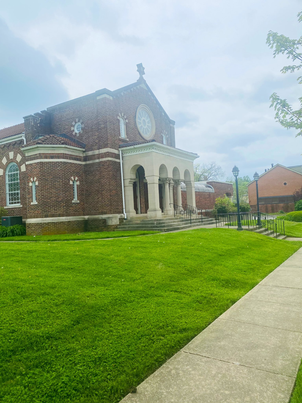 Jewish church.png