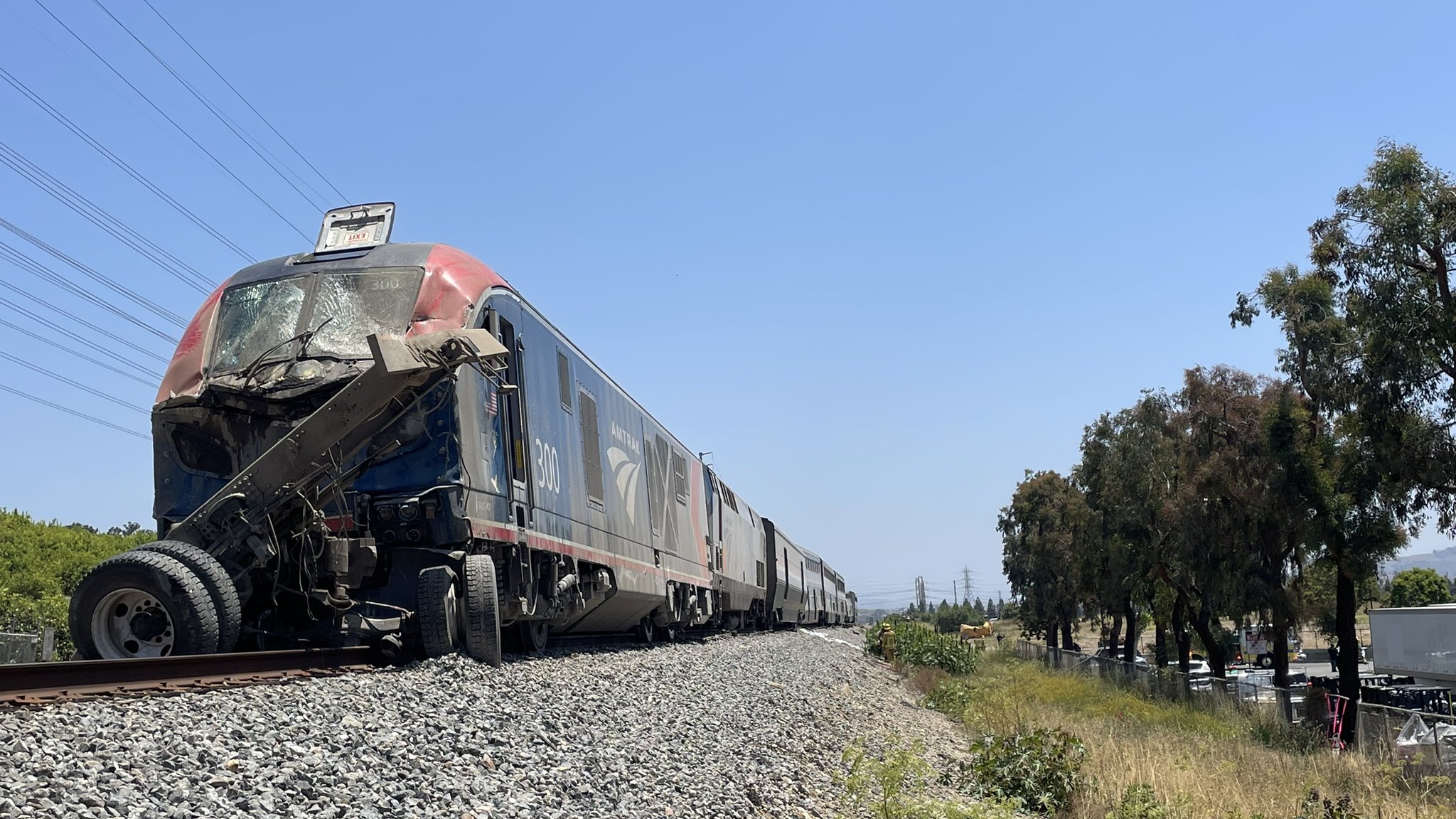 Amtrak Coastal Starlight partial derailment june 2023
