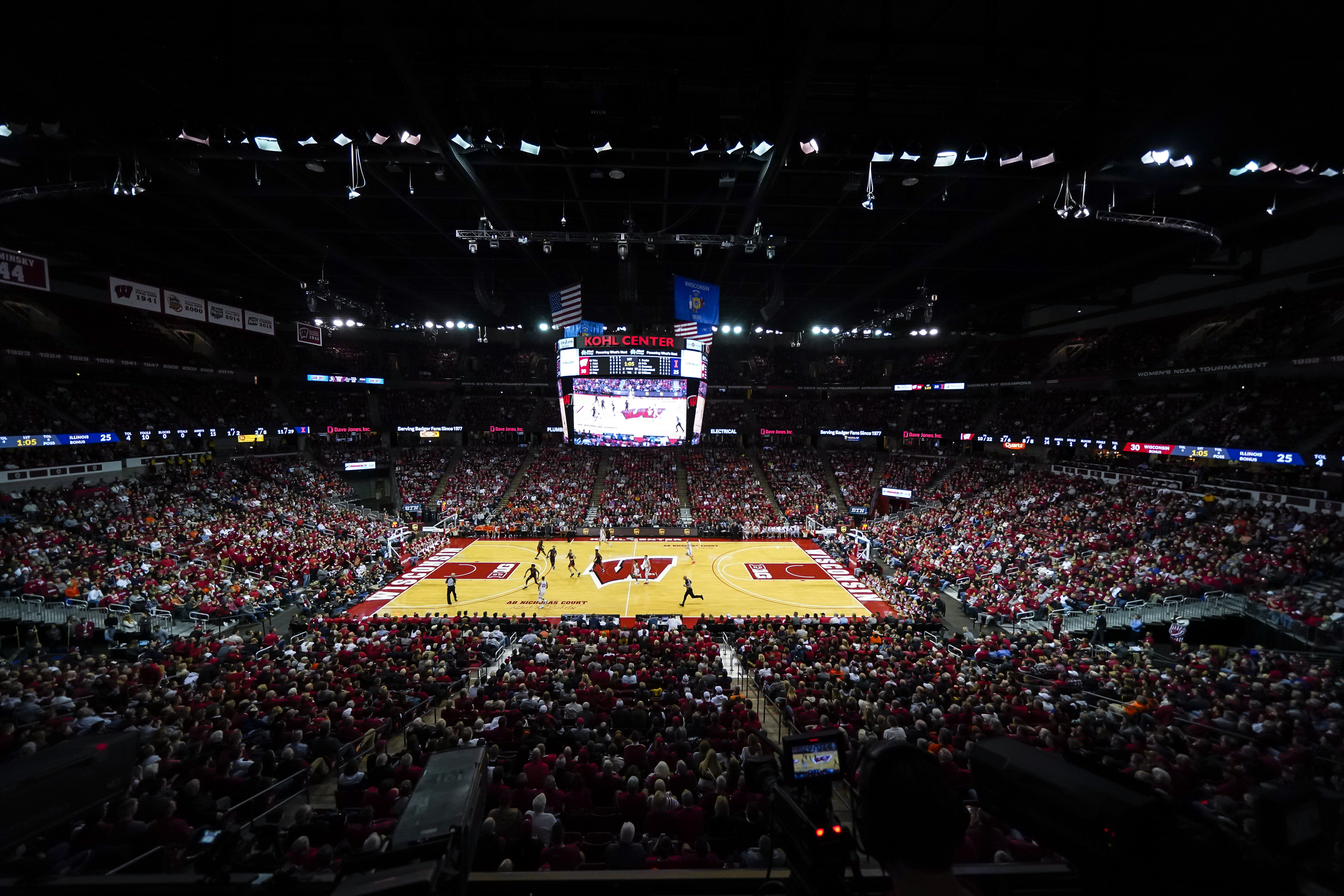 Illinois Wisconsin Basketball