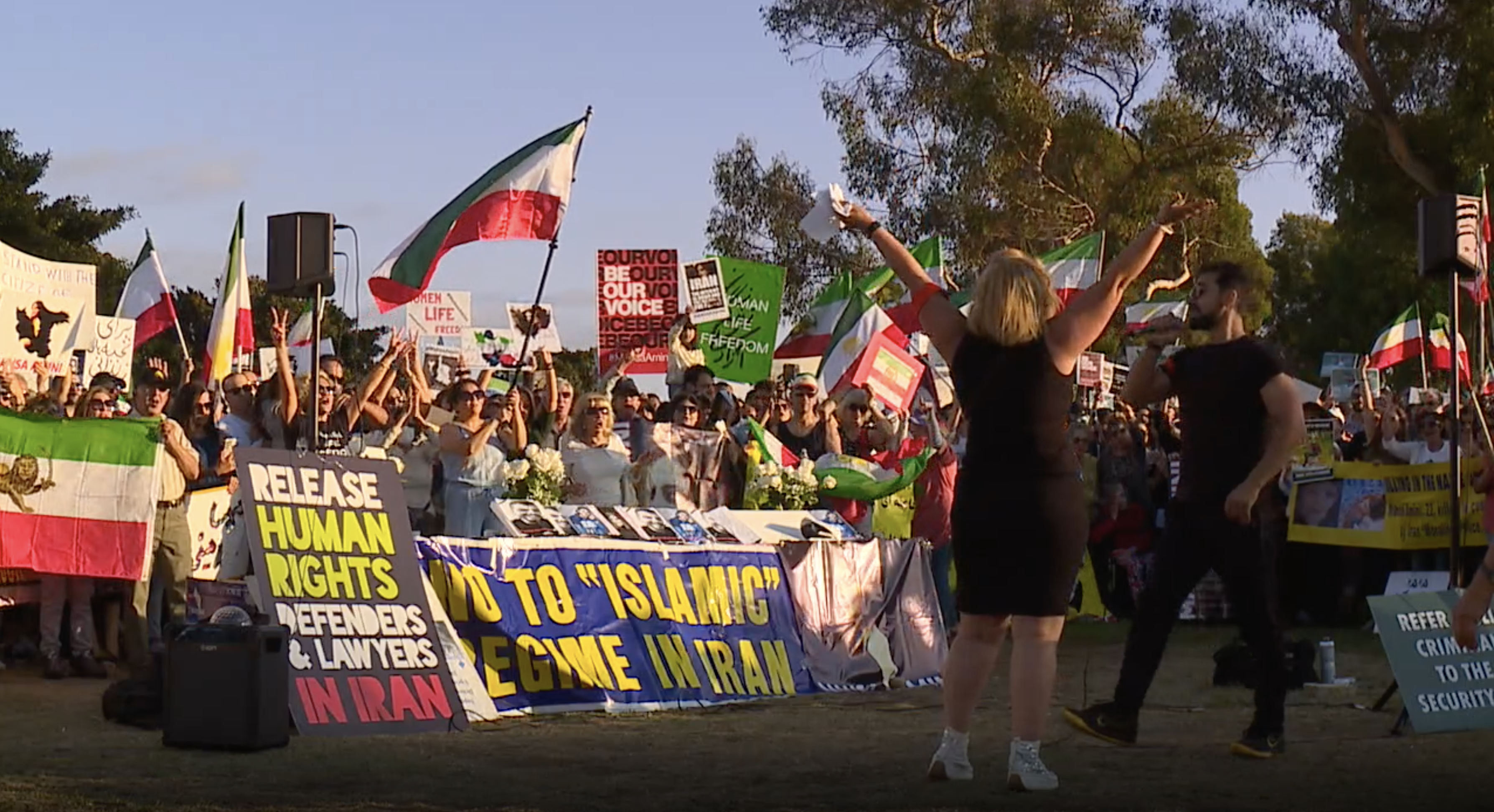 Hundreds protest Iranian regime in Crown Point Park