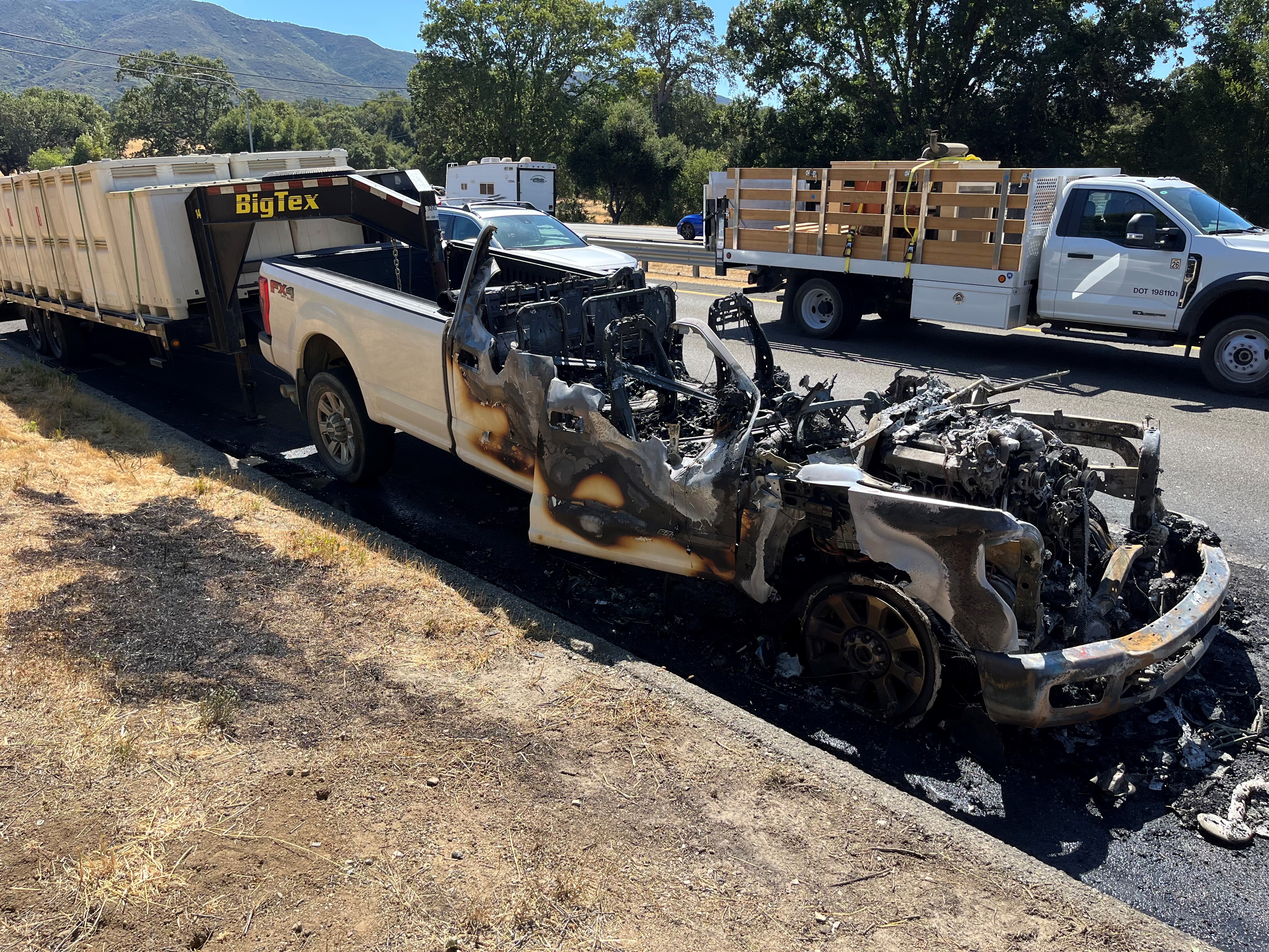 cuesta grade truck fire.jpg