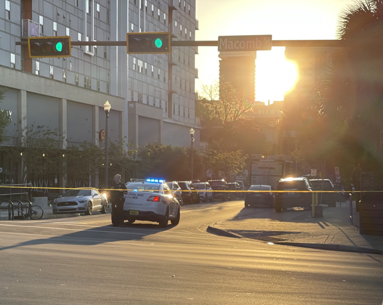 040822 college ave barricade incident.jpg