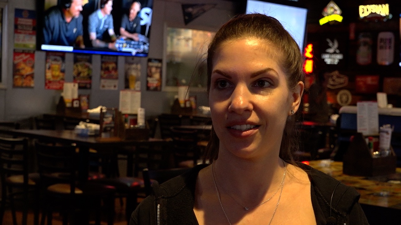 waitress.jpg