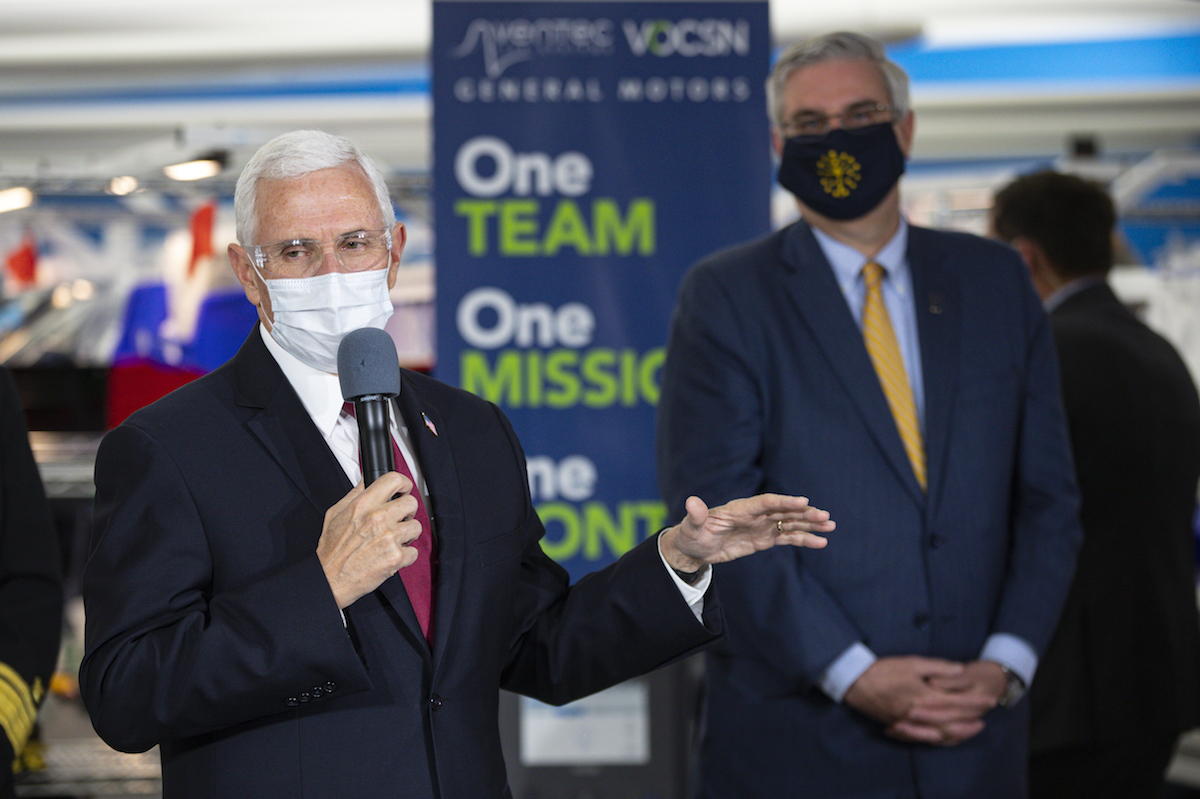 This time, Pence wears mask as he tours Indiana plant