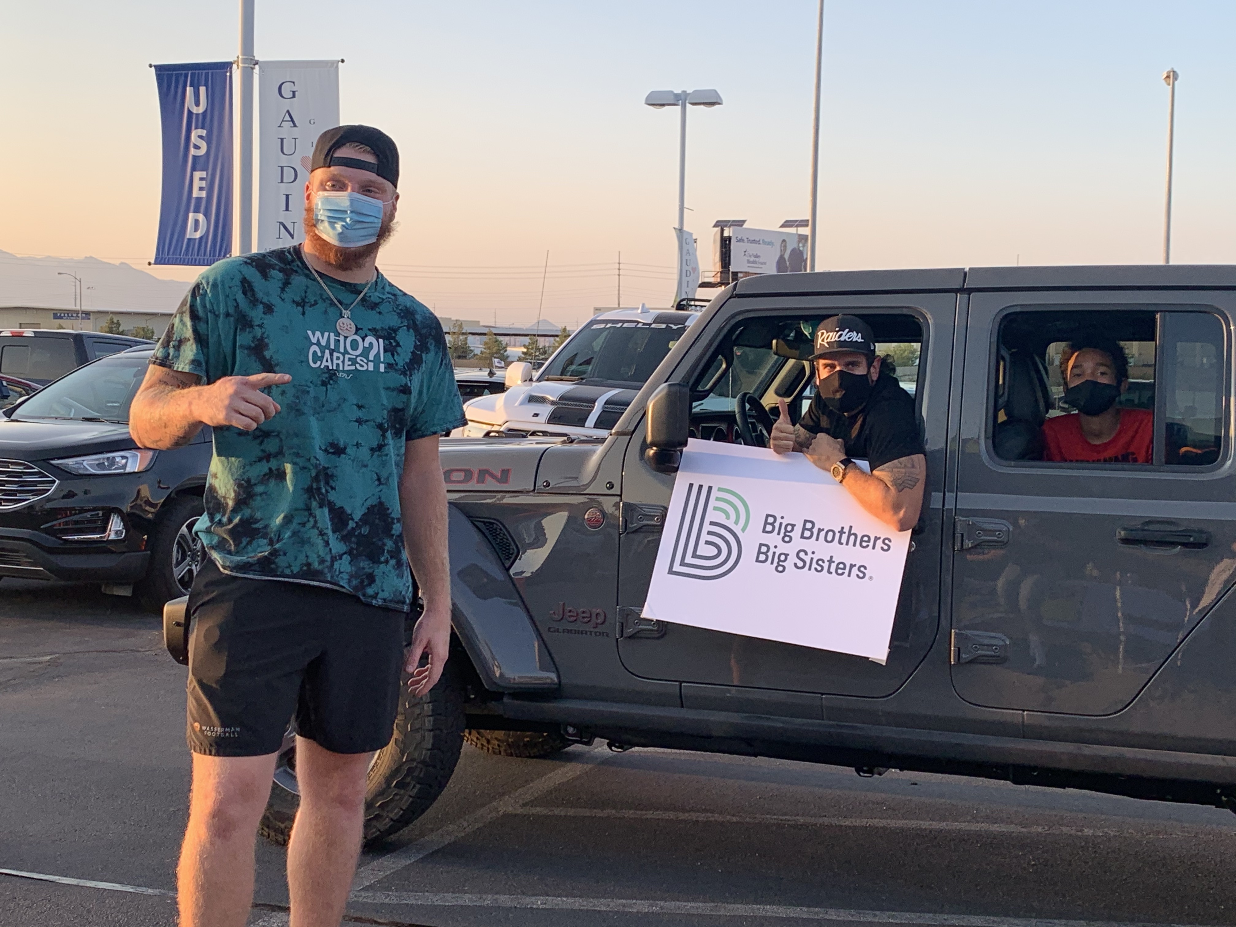 Raiders' Maxx Crosby hosts meet & greet for local nonprofit