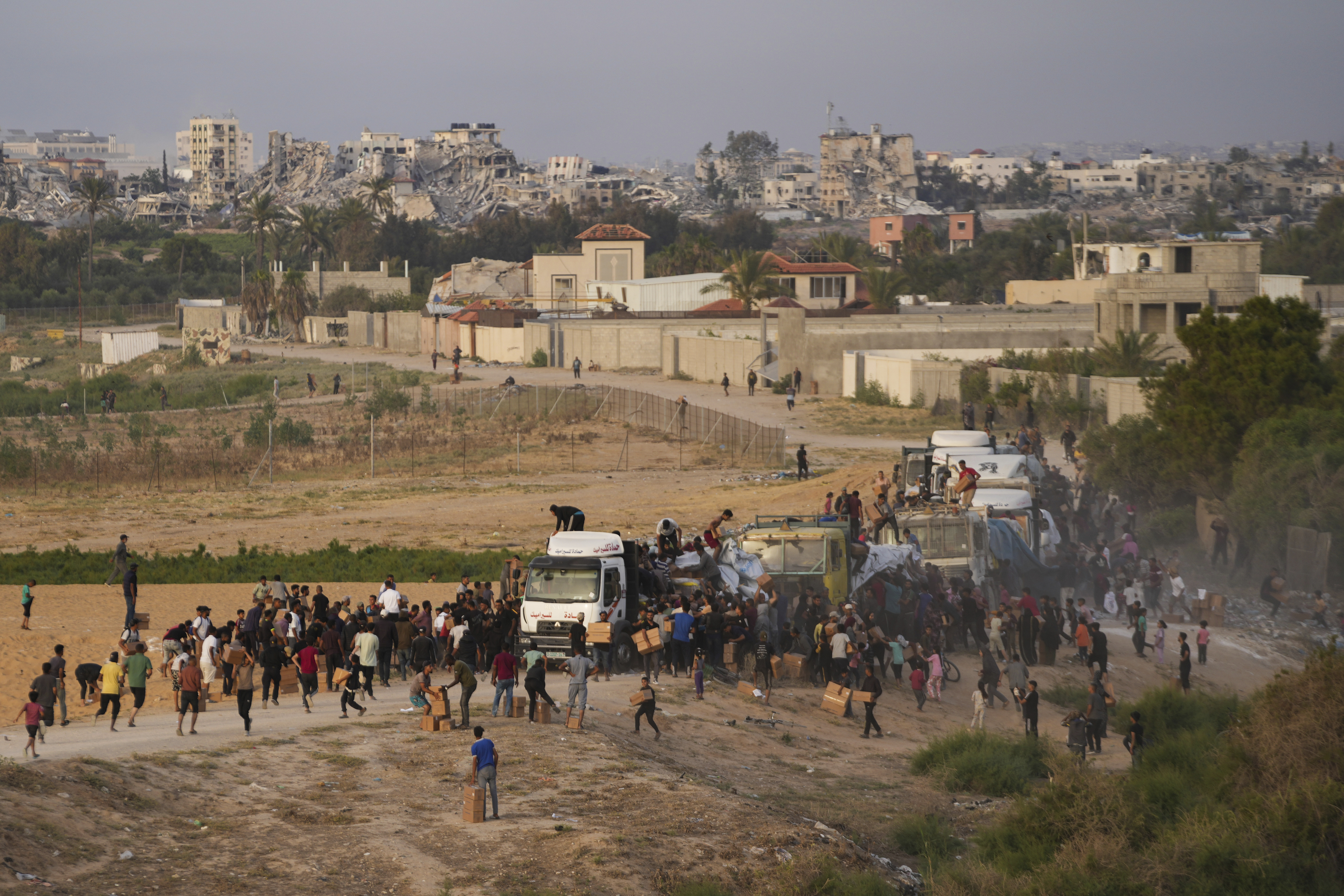 Mideast Wars Gaza Aid