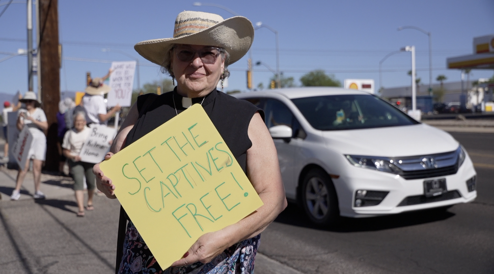Vigil outside El Salvadorian consulate 