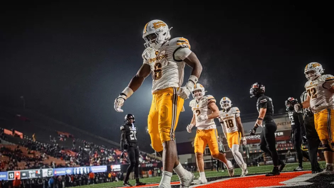 WMU Broncos at NIU Huskies.png
