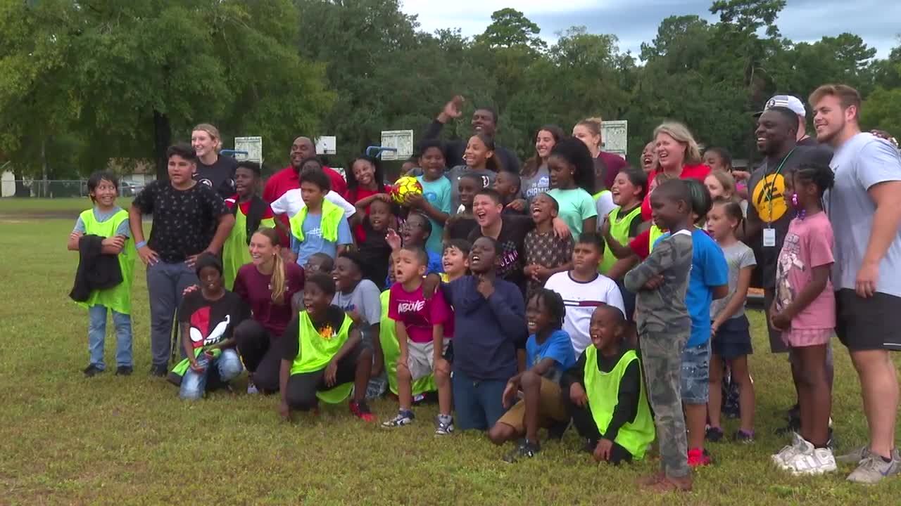 FSU soccer players teach clinic to local elementary students