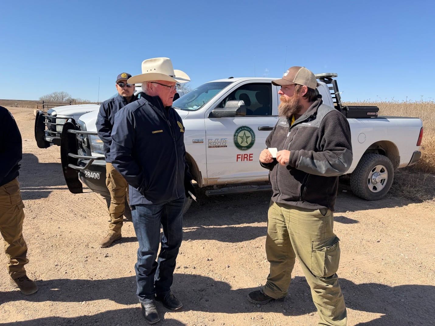 Texas Agriculture Commissioner Sid Miller and TDA staff delivered food to local firefighters and Texas A&M Forest Service personnel currently battling wildfires across the Texas Panhandle. (Courtesy: TDA)