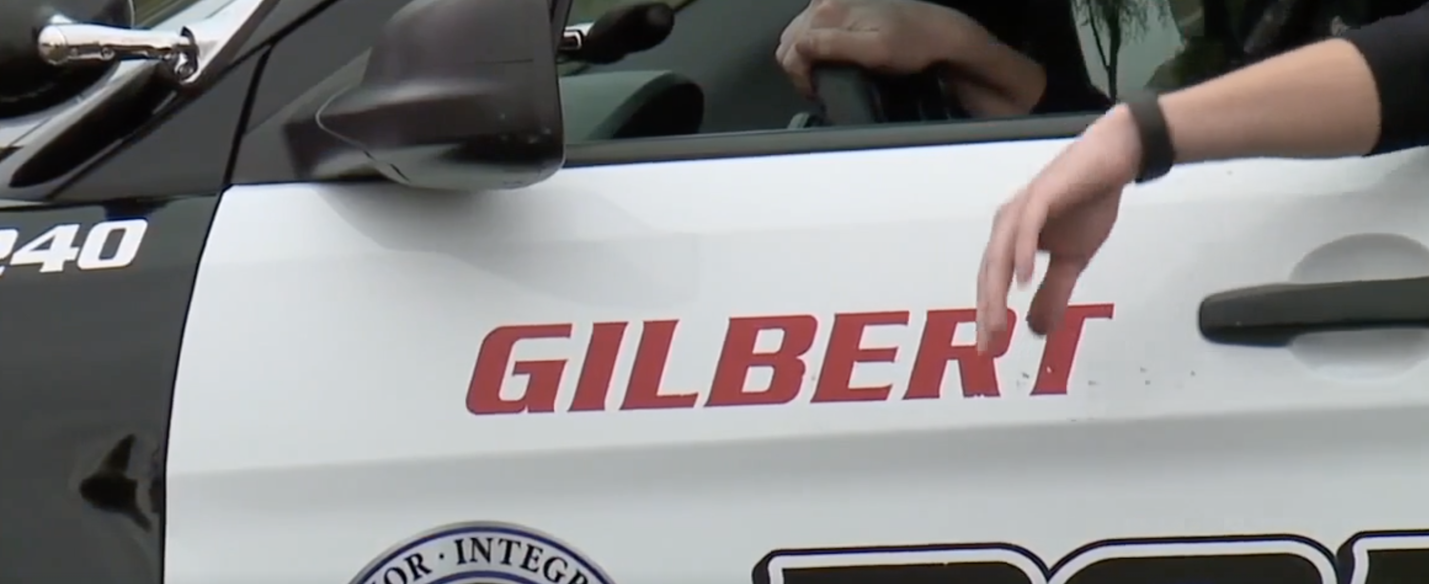 gilbert police teen violence police car gilbert pd KNXV .png